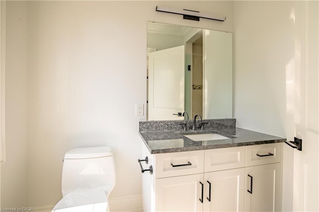 31 Bayside Court, Burlington, ON - Indoor Photo Showing Bathroom