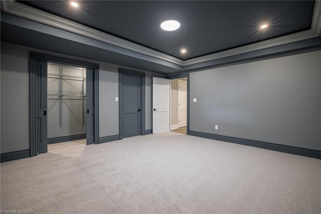 31 Bayside Court, Burlington, ON - Indoor