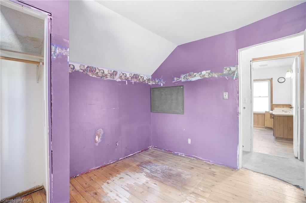 135 Madison Avenue S, Kitchener, ON - Indoor Photo Showing Other Room