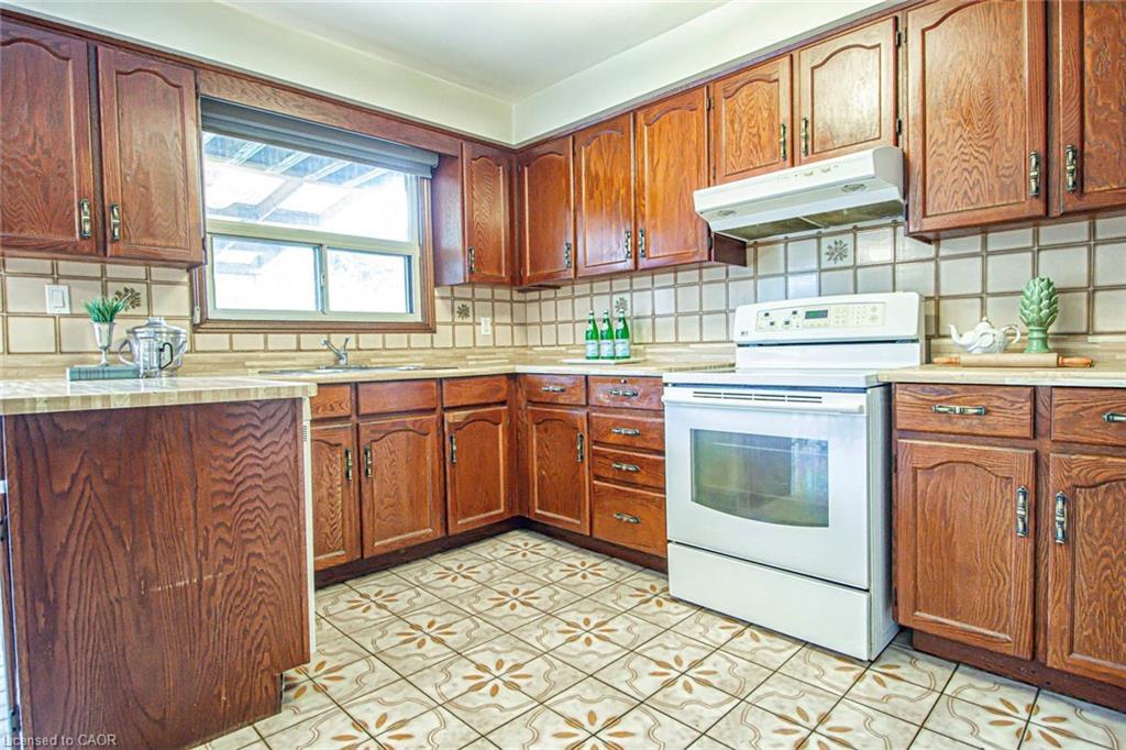 3070 Nawbrook Road, Mississauga, ON - Indoor Photo Showing Kitchen