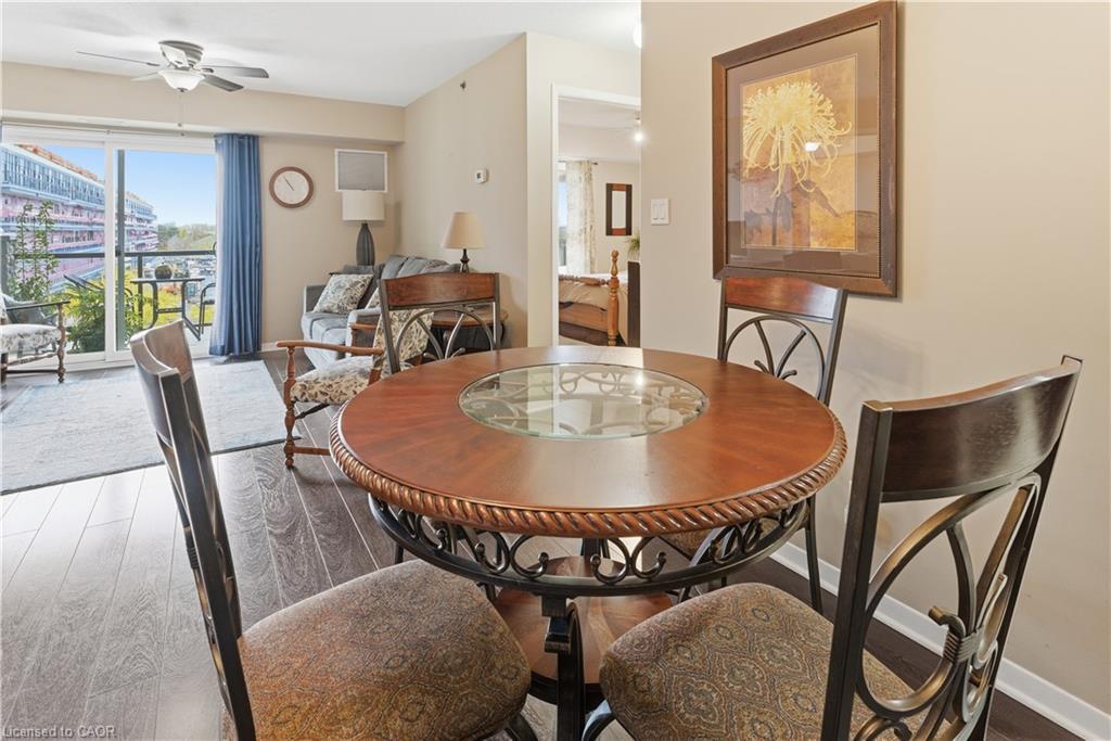 1402-330 Prince Charles Drive S, Welland, ON - Indoor Photo Showing Dining Room
