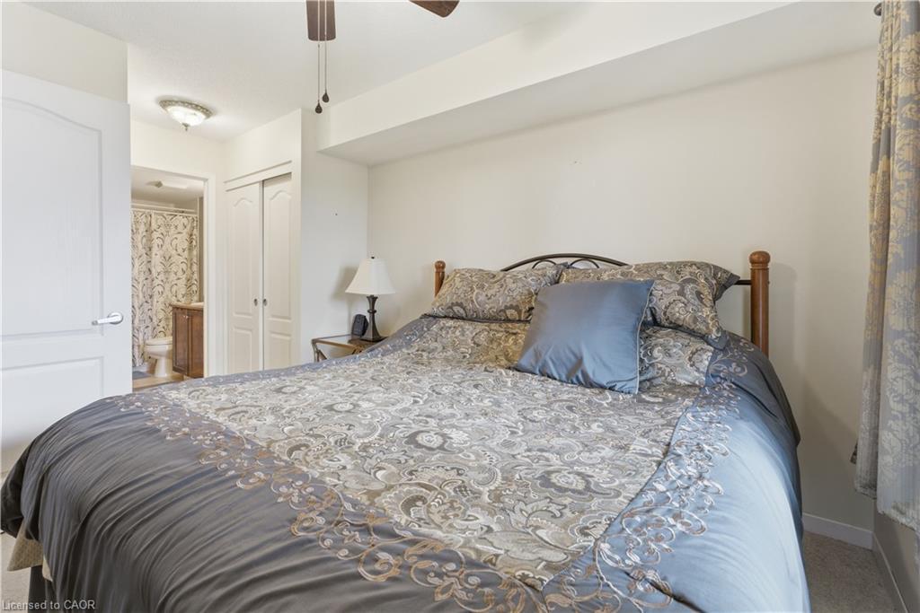 1402-330 Prince Charles Drive S, Welland, ON - Indoor Photo Showing Bedroom