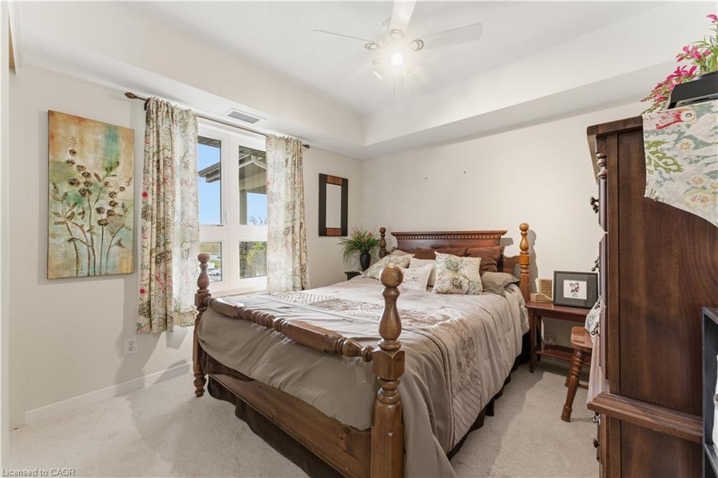 1402-330 Prince Charles Drive S, Welland, ON - Indoor Photo Showing Bedroom