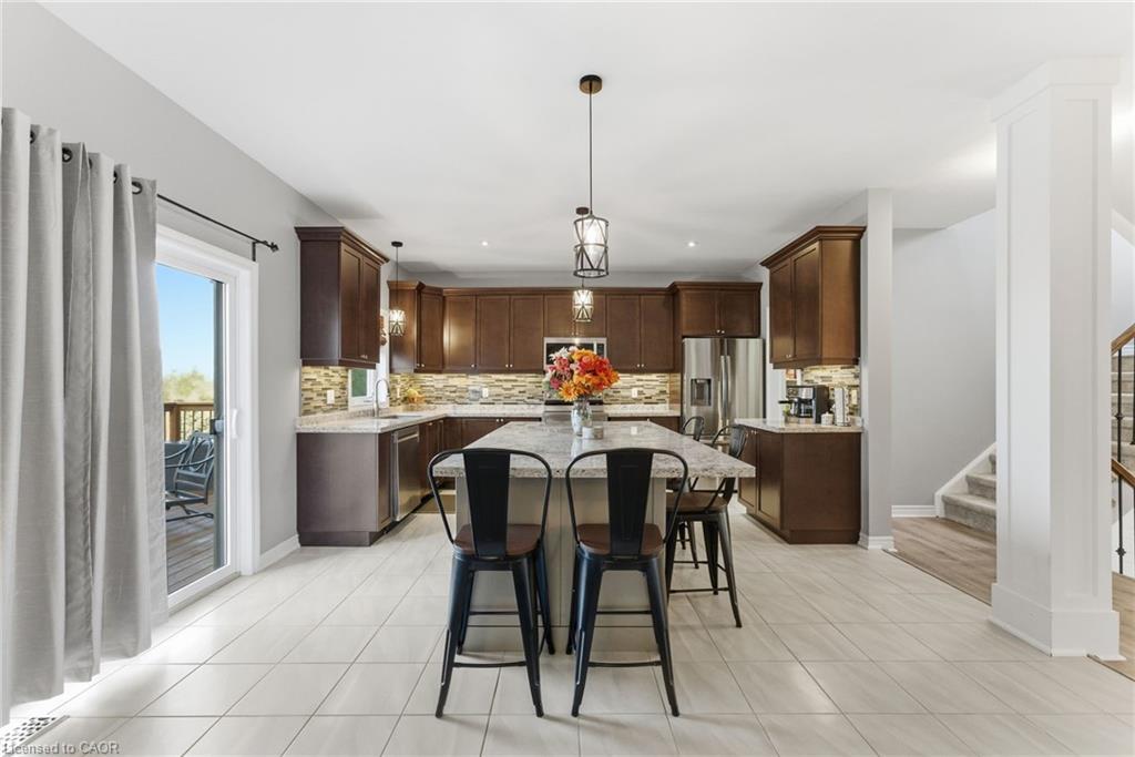 383 Erie Avenue, Brantford, ON - Indoor