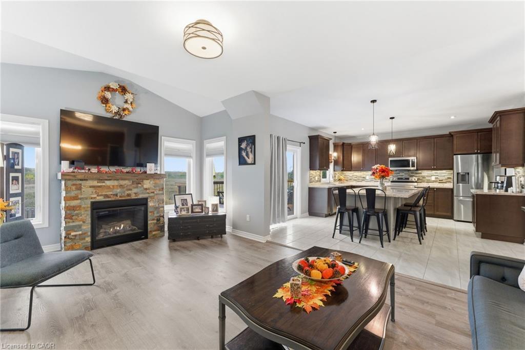 383 Erie Avenue, Brantford, ON - Indoor Photo Showing Living Room With Fireplace
