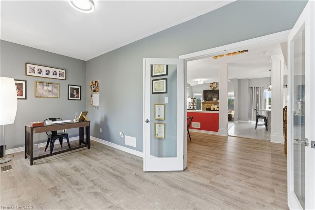 383 Erie Avenue, Brantford, ON - Indoor