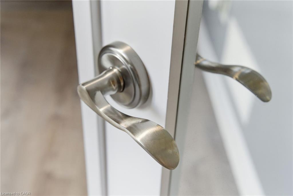 383 Erie Avenue, Brantford, ON - Indoor