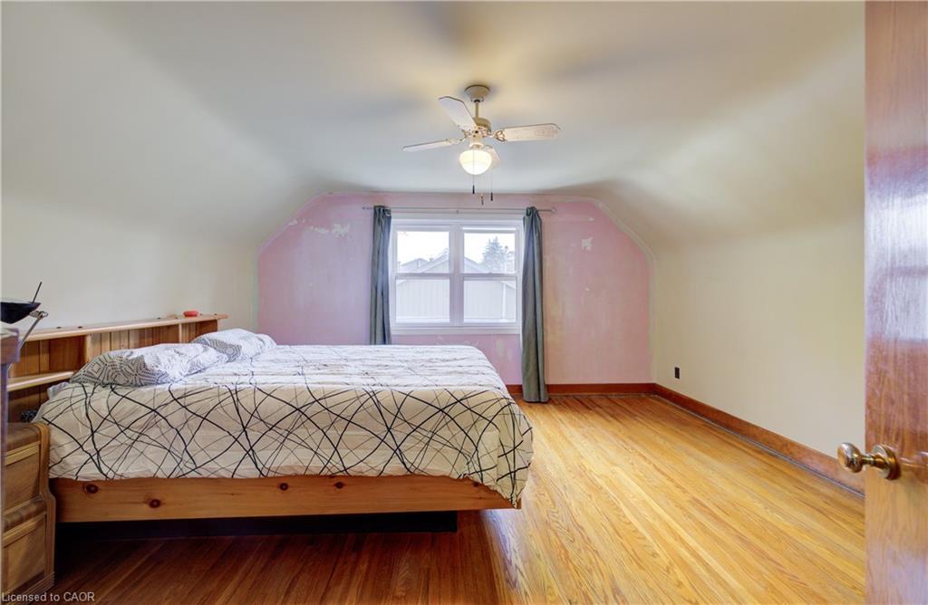 174 Union Street E, Waterloo, ON - Indoor Photo Showing Bedroom