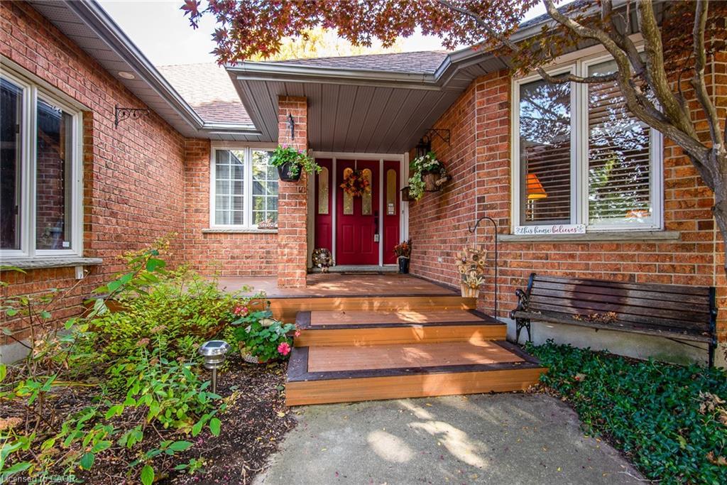 372 Gatestone Boulevard, Waterloo, ON - Outdoor