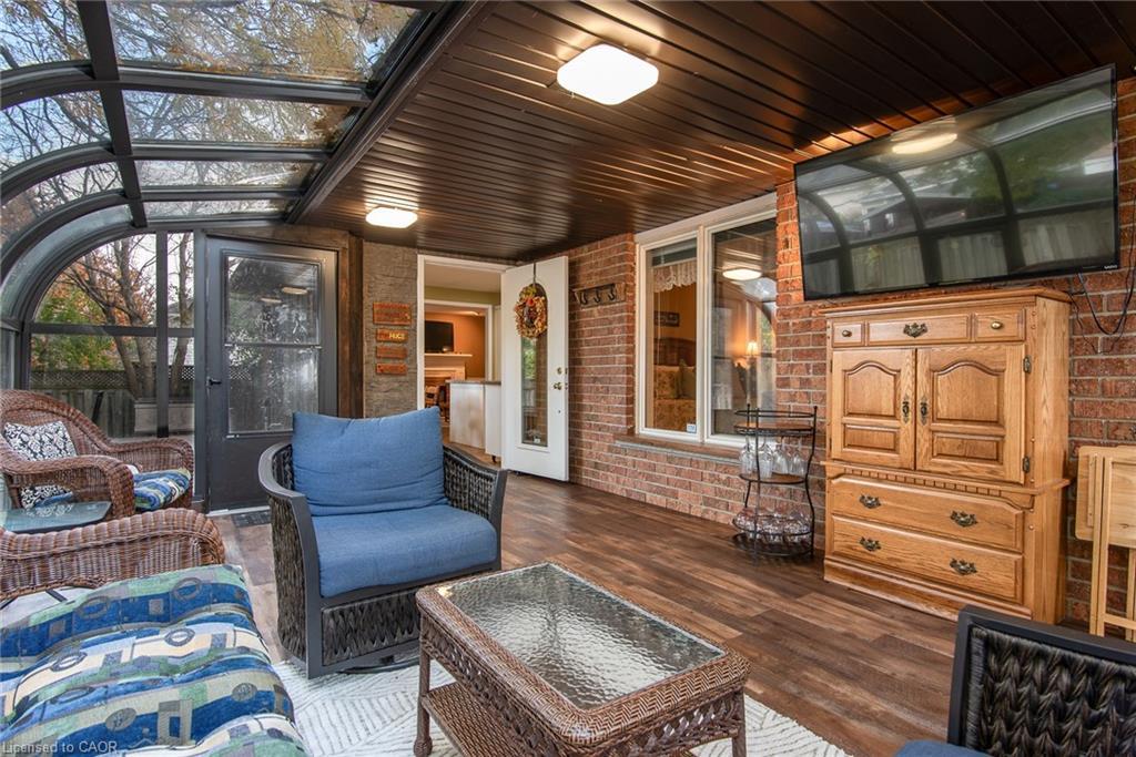 372 Gatestone Boulevard, Waterloo, ON - With Deck Patio Veranda
