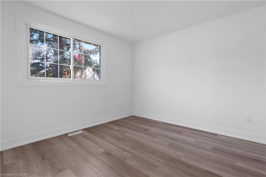 17 Old Coach Road, St. Catharines, ON - Indoor Photo Showing Other Room