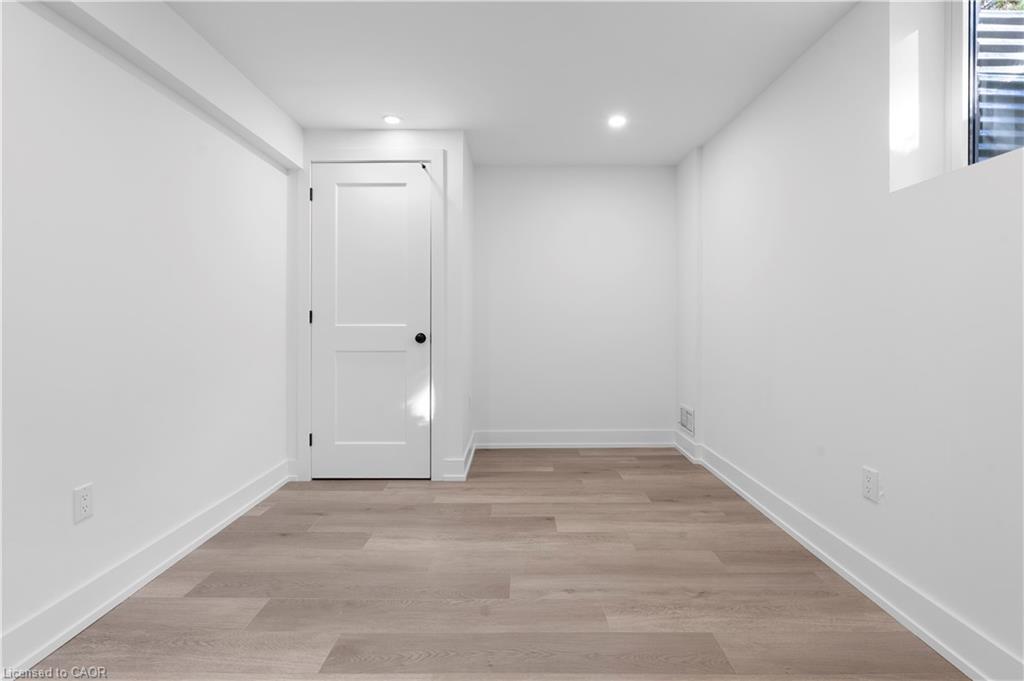 17 Old Coach Road, St. Catharines, ON - Indoor Photo Showing Other Room