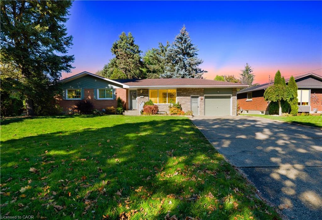 17 Old Coach Road, St. Catharines, ON - Outdoor With Facade
