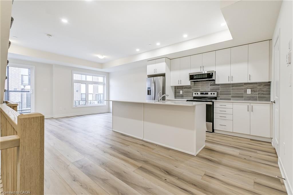 202-755 Omega Drive, Pickering, ON - Indoor Photo Showing Kitchen With Upgraded Kitchen