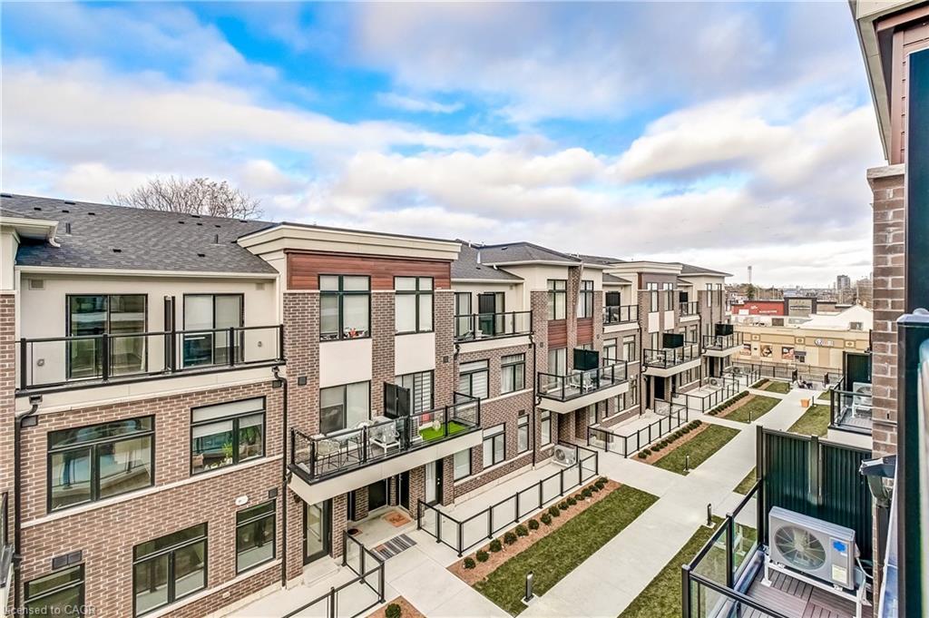 202-755 Omega Drive, Pickering, ON - Outdoor