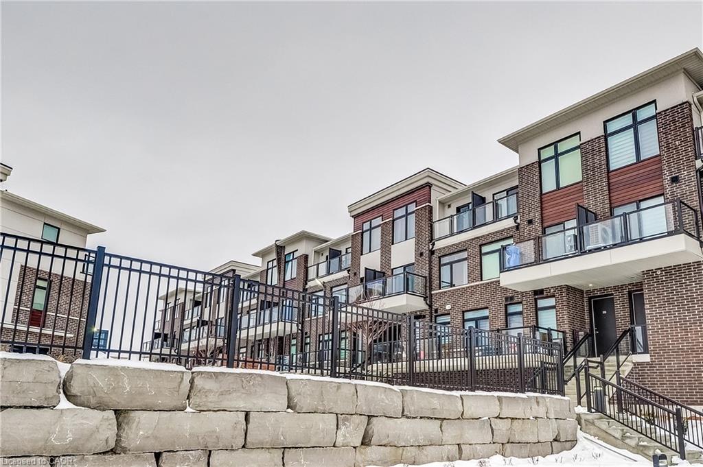 202-755 Omega Drive, Pickering, ON - Outdoor