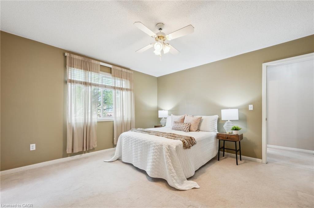 1617 Gowling Terrace, Milton, ON - Indoor Photo Showing Bedroom