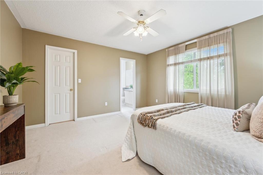 1617 Gowling Terrace, Milton, ON - Indoor Photo Showing Bedroom