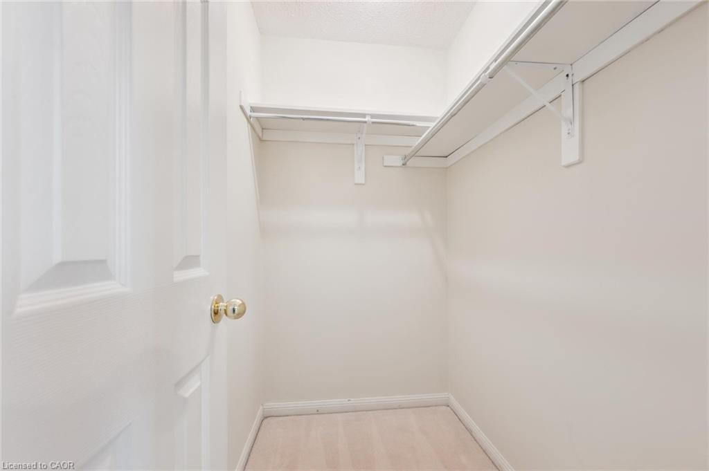 1617 Gowling Terrace, Milton, ON - Indoor With Storage