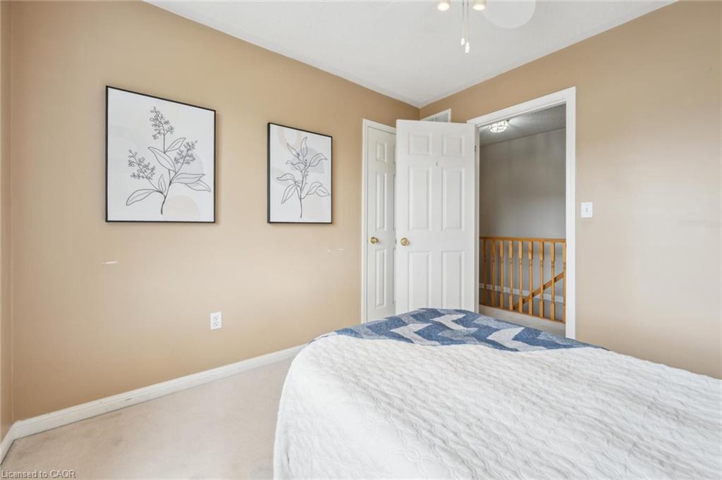 1617 Gowling Terrace, Milton, ON - Indoor Photo Showing Bedroom
