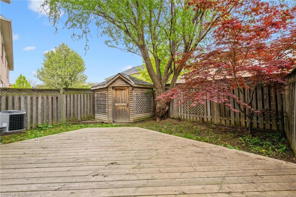 1617 Gowling Terrace, Milton, ON - Outdoor