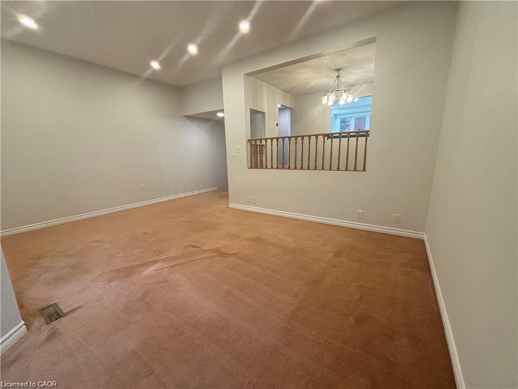 46-72 Stone Church Road W, Hamilton, ON - Indoor Photo Showing Other Room