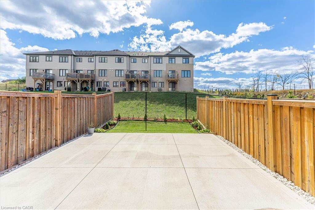 94 Crafter Crescent, Stoney Creek, ON - Outdoor