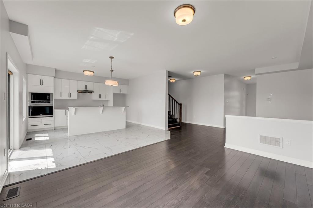 76 Hitchman Street, Paris, ON - Indoor Photo Showing Other Room