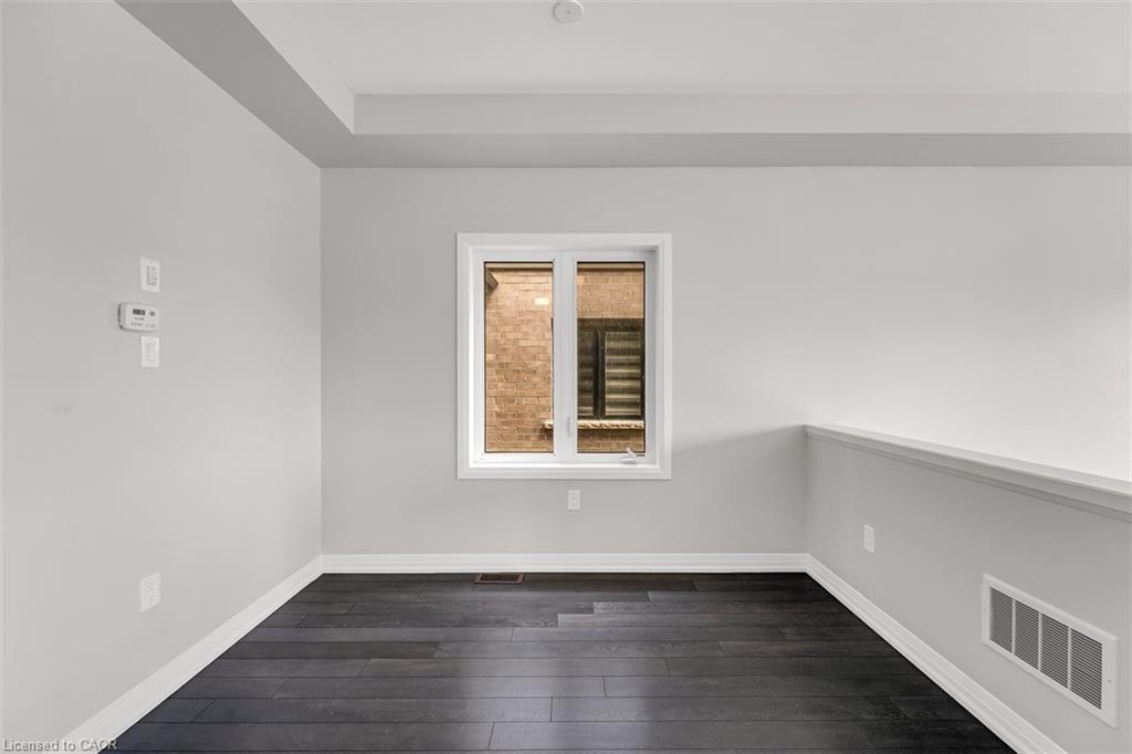 76 Hitchman Street, Paris, ON - Indoor Photo Showing Other Room