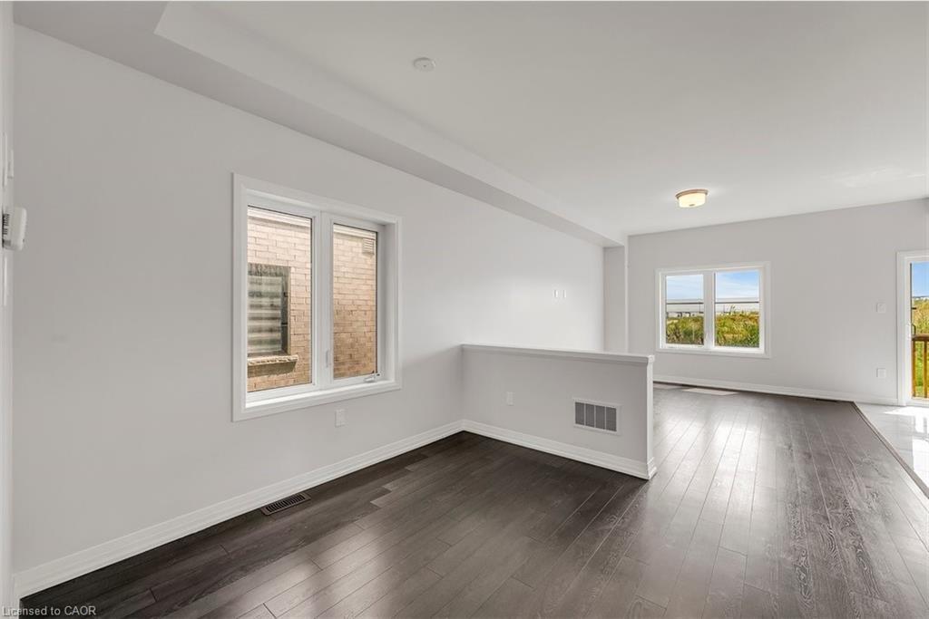 76 Hitchman Street, Paris, ON - Indoor Photo Showing Other Room