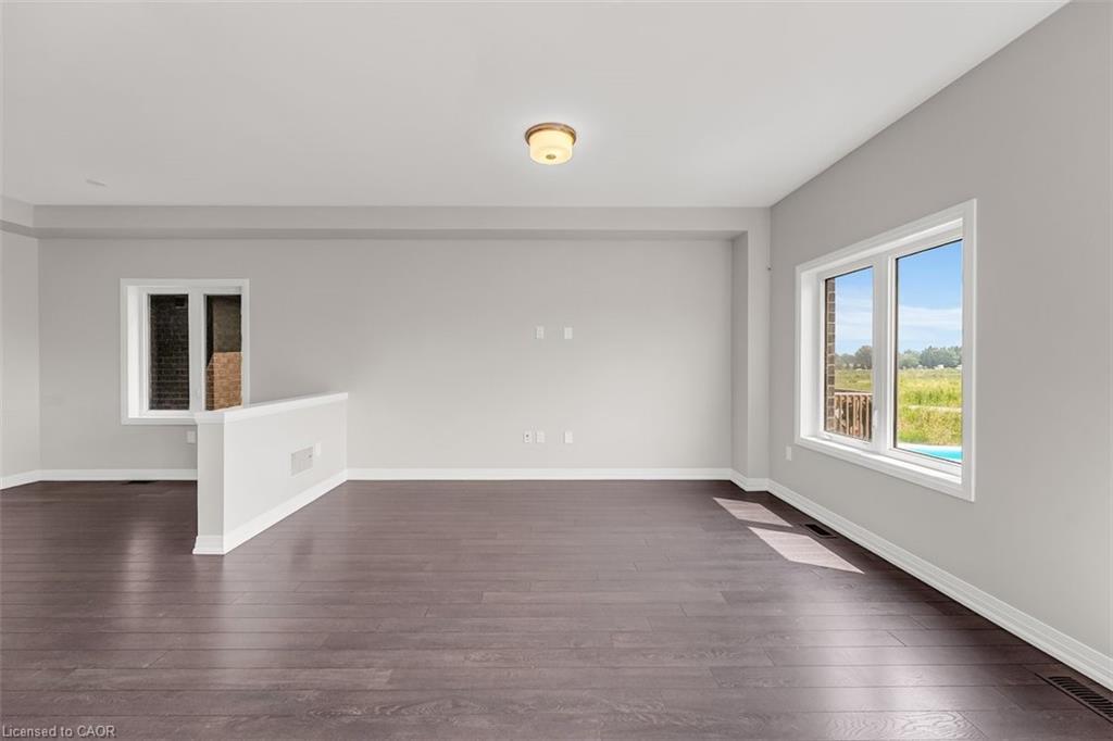 76 Hitchman Street, Paris, ON - Indoor Photo Showing Other Room