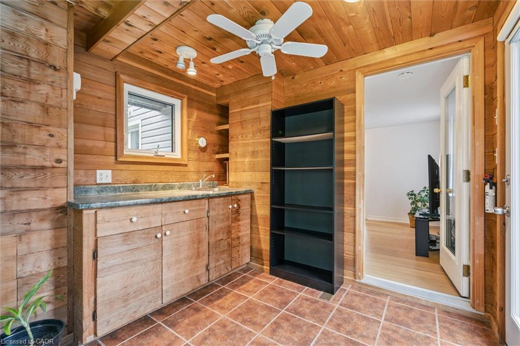 6548 Beatty Line N, Fergus, ON - Indoor Photo Showing Other Room