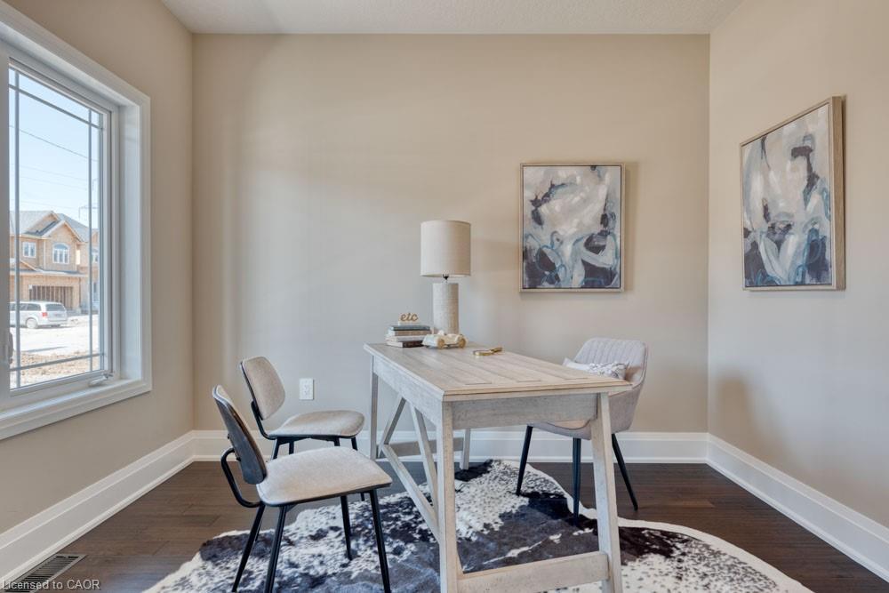 146 Rockledge Drive, Hannon, ON - Indoor Photo Showing Dining Room