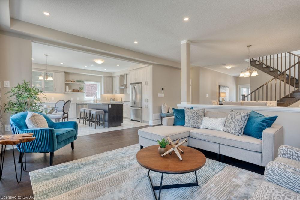 146 Rockledge Drive, Hannon, ON - Indoor Photo Showing Living Room