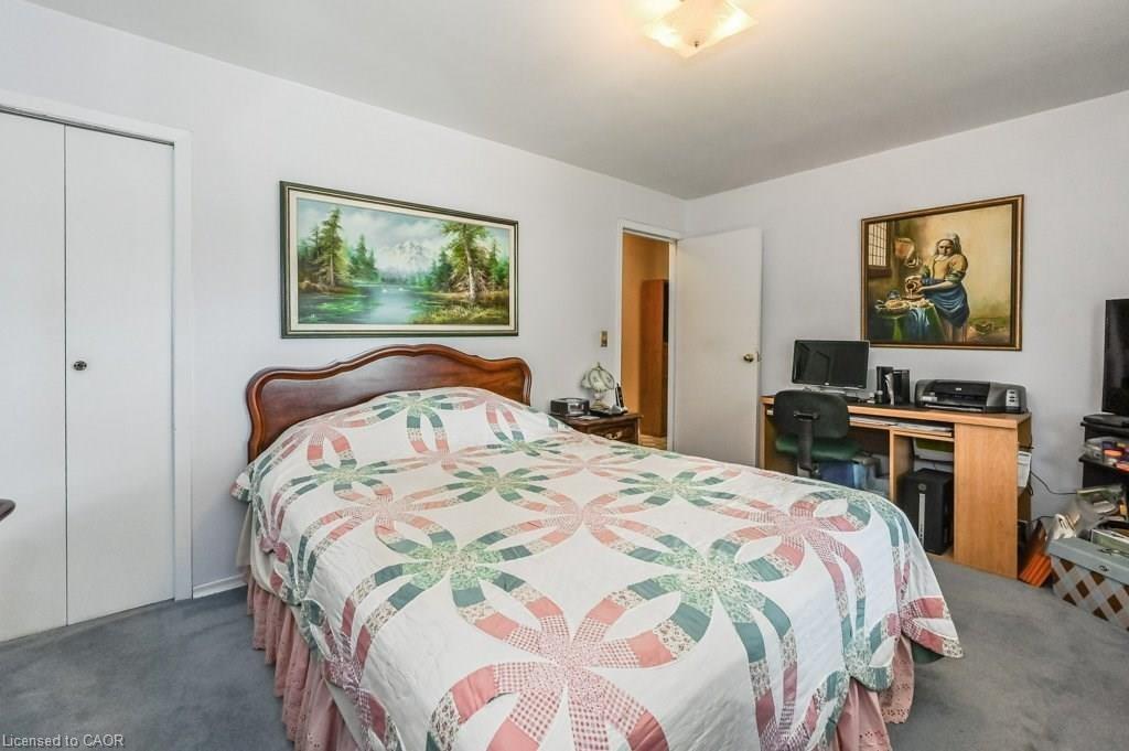 641 Limeridge Road E, Hamilton, ON - Indoor Photo Showing Bedroom