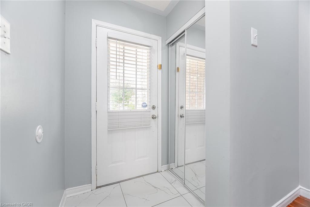 4 Vauxhall Crescent, Brampton, ON - Indoor Photo Showing Other Room