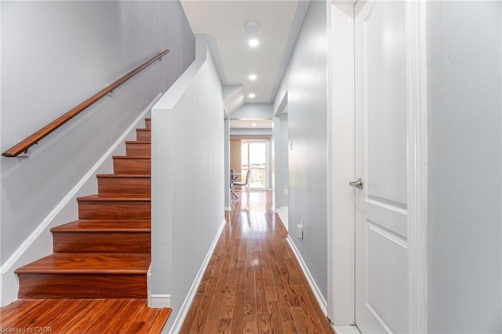 4 Vauxhall Crescent, Brampton, ON - Indoor Photo Showing Other Room