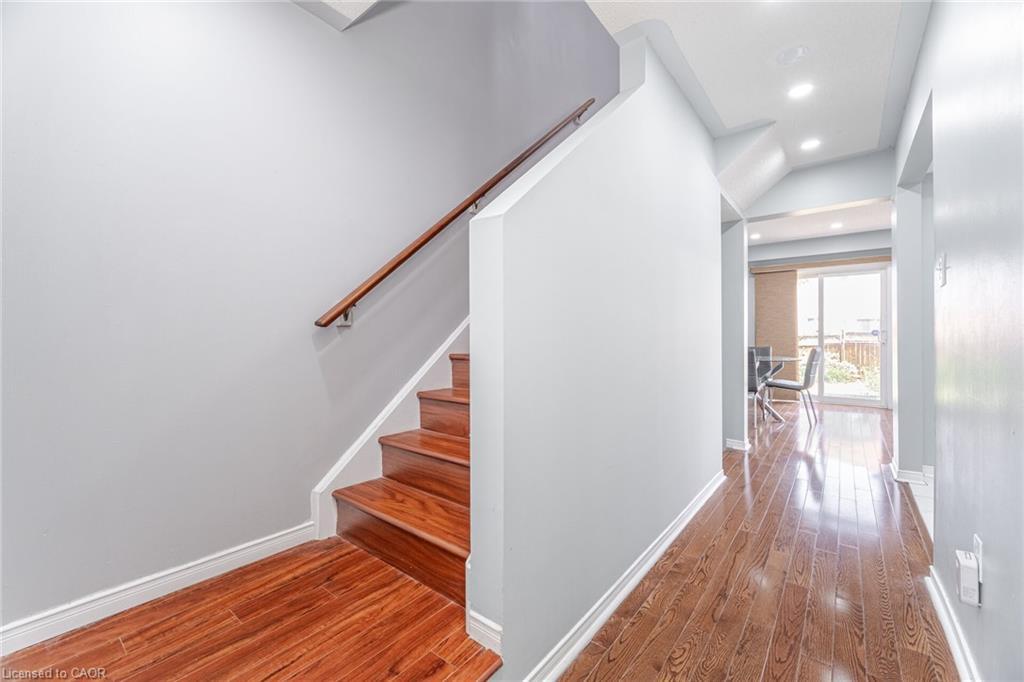 4 Vauxhall Crescent, Brampton, ON - Indoor Photo Showing Other Room