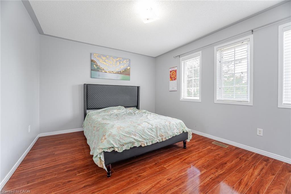 4 Vauxhall Crescent, Brampton, ON - Indoor Photo Showing Bedroom