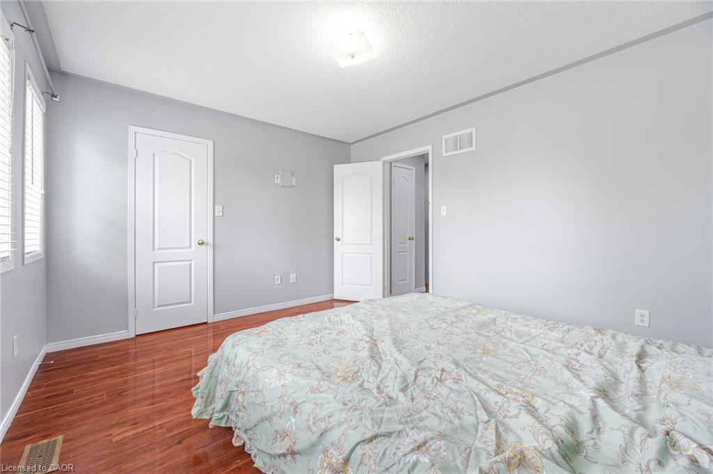 4 Vauxhall Crescent, Brampton, ON - Indoor Photo Showing Bedroom