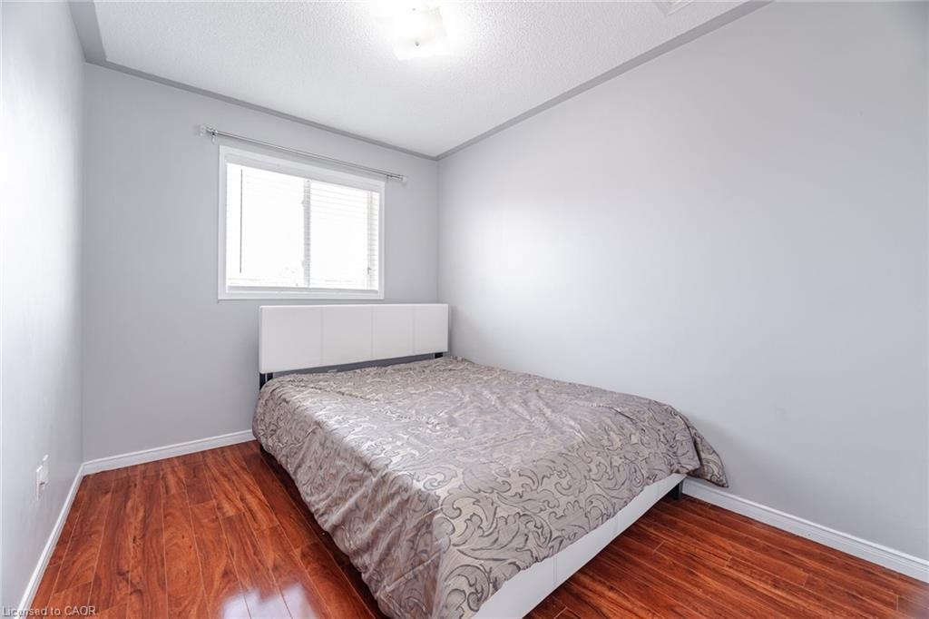 4 Vauxhall Crescent, Brampton, ON - Indoor Photo Showing Bedroom