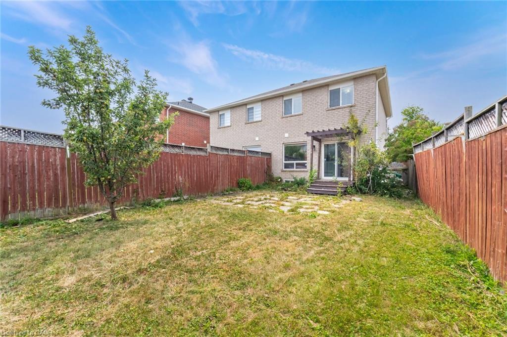 4 Vauxhall Crescent, Brampton, ON - Outdoor