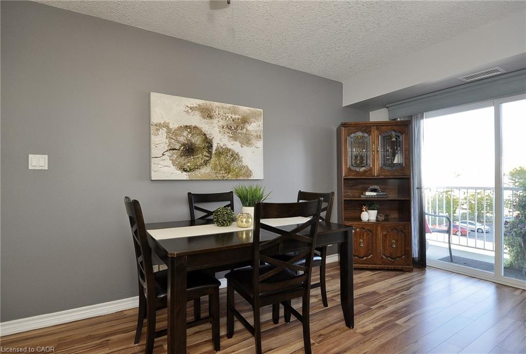 302-8 Harris Street, Cambridge, ON - Indoor Photo Showing Dining Room