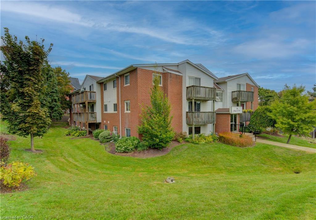 104-30 Bridge Street W, Kitchener, ON - Outdoor