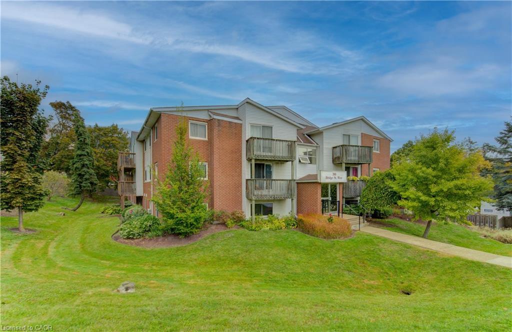 104-30 Bridge Street W, Kitchener, ON - Outdoor