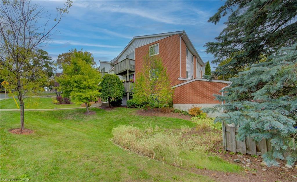 104-30 Bridge Street W, Kitchener, ON - Outdoor