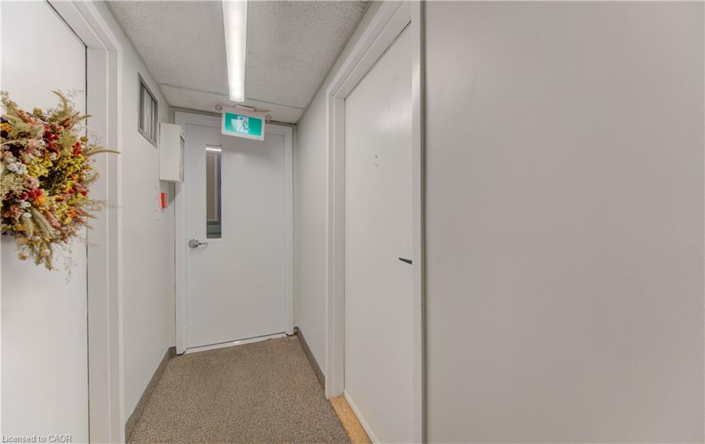 104-30 Bridge Street W, Kitchener, ON - Indoor Photo Showing Other Room