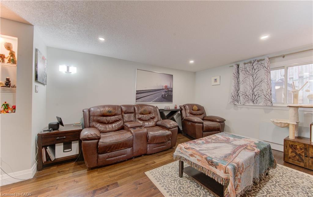 104-30 Bridge Street W, Kitchener, ON - Indoor