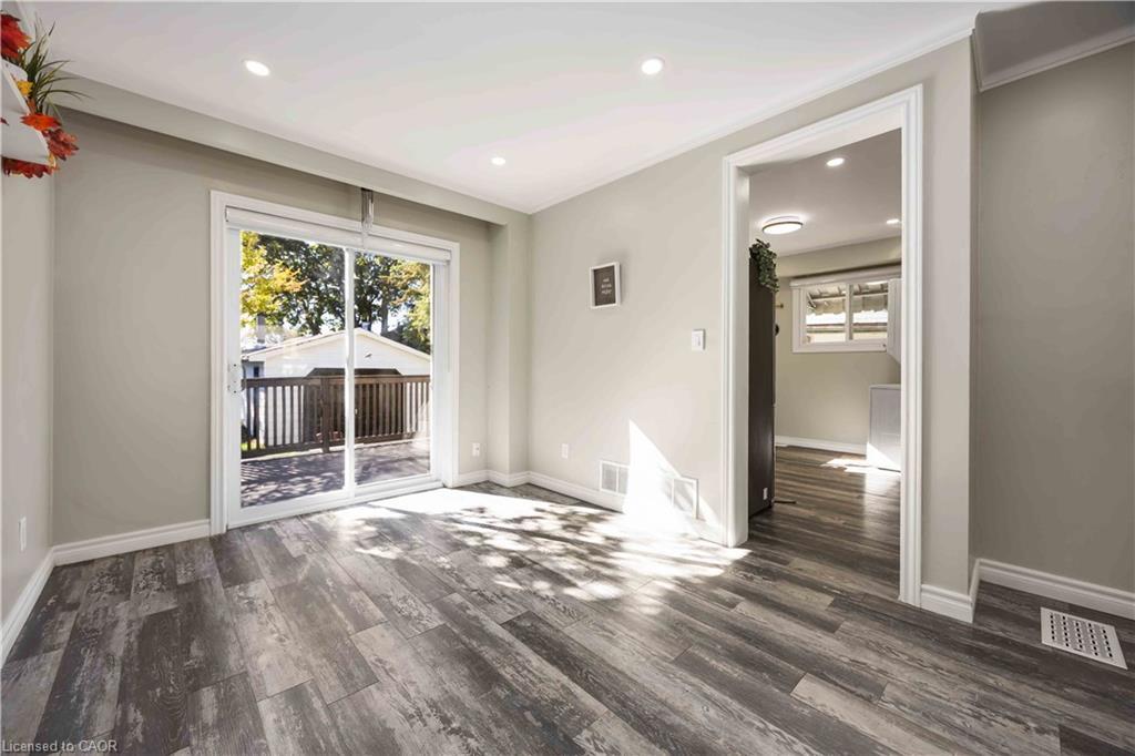 1057 King Street E, Oshawa, ON - Indoor