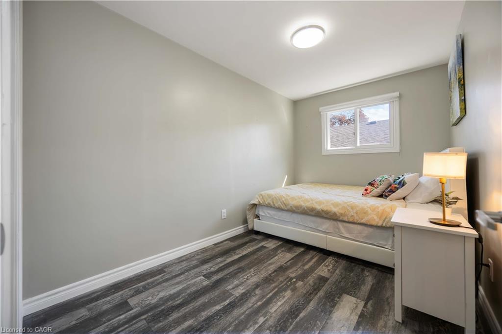 1057 King Street E, Oshawa, ON - Indoor Photo Showing Bedroom